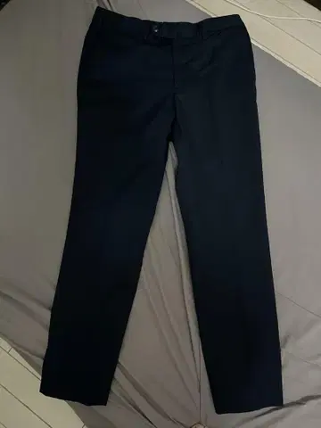 투모로우랜드 SPOERRY ICE COTTON 네이비 치노 팬츠