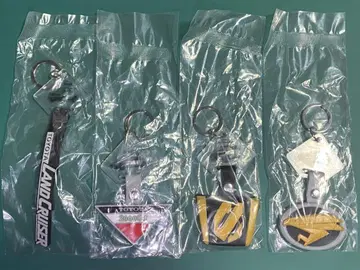 도요타 엠블럼 러버 키링 4종 세트 판매.