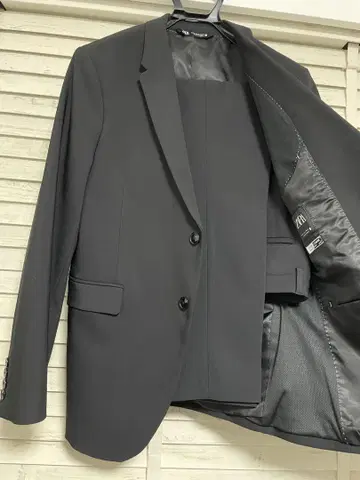 [ ZARA ] 블랙 비즈니스 정장 COOL COMFORT 새상품급