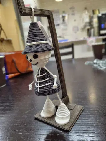 #메루카리에서할로윈, 할로윈 상품 피규어 3세트