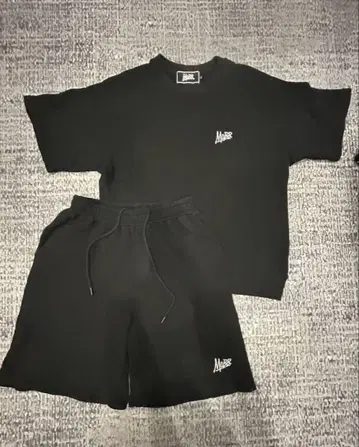 MOBB 티셔츠 반바지 셋업