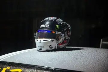 F1 란도 노리스 헬멧 1/2