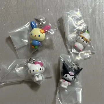 산리오 메지루시 액세서리 4개 세트 우사하나 쿠로미 키티