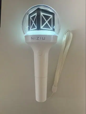 NIZIU 응원봉 화이트