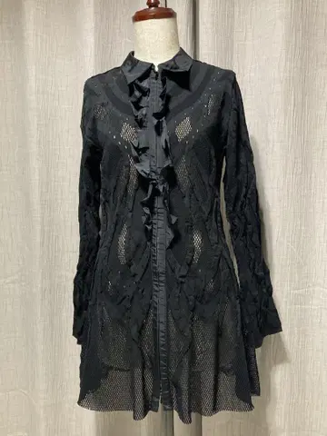 새상품급 히로코코시노 블랙 프릴 셔츠
