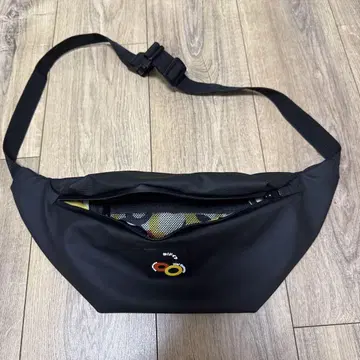 [ 새상품 ] 오사카 간사이 만국 박람회 독일관 바디백 힙색 블랙 컬러