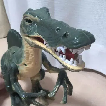 스피노사우루스 피규어 포효