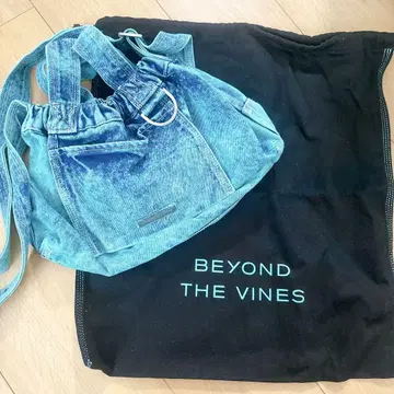 BEYOND THE VINES 데님 숄더백 블루