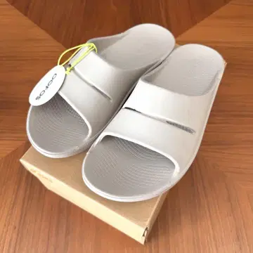 택 포함 새상품 OOFOS 우포스 OOAHH NOMAD 30cmEU44