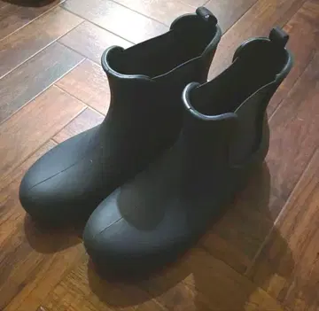 Crocs 네이비 사이드 고어 숏부츠 레인 슈즈 장화