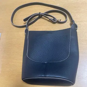모노콤므사 블랙 숄더백