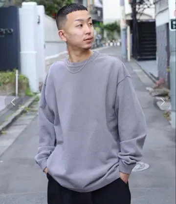 크렙스큐어 그레이 크루넥 트레이닝복