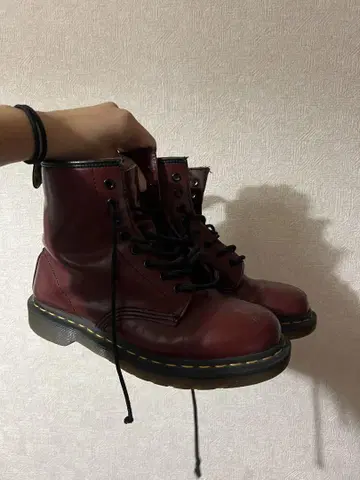 가죽 빨간색 통굽 부츠 마틴