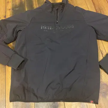 뉴발란스 블랙 자켓 사이즈 4 충전솜 미사용품