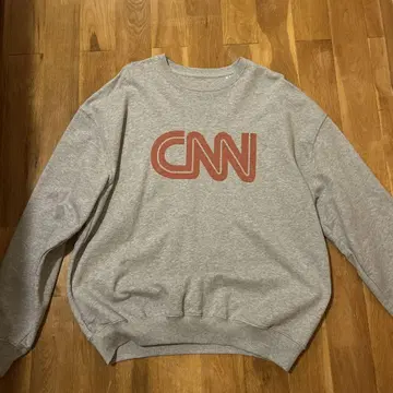 CNN 그레이 맨투맨 M