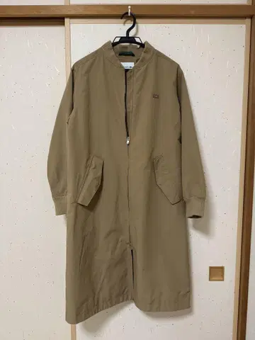 LACOSTE 베이지 롱 코트 36