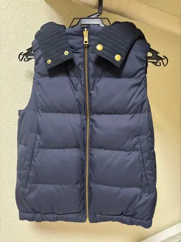 매킨토시 철학 네이비 후드 부착 다운 베스트