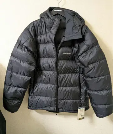 거의 새상품 25fw 몽벨 라이트 알파인 다운 후드티 블랙