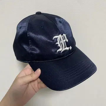 BLACKPINK JENNIE 착용 LMC GOTHIC SATIN CAP