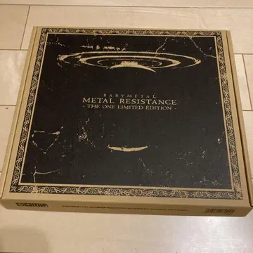 새상품급 METAL RESISTANCE THE ONE 한정판