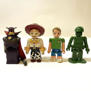 토이스토리 큐브릭 피규어