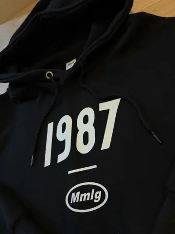 Mmlg 블랙 후드티 1987