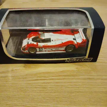 hip racing Toyota TSO10 1993 Le Mans #37
