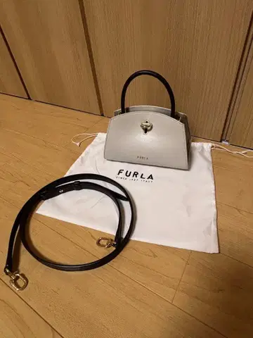 FURLA 가죽 GENESI 제네시 숄더백