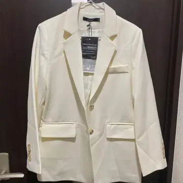 화이트 블레이저 자켓
