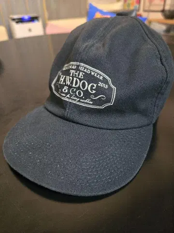 H.W.DOG & CO. 블랙