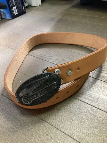 Ducati 가죽 벨트 라이트 브라운
