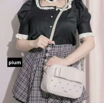 새상품급 pium 하트 퀼팅 리본 미니백 핑크