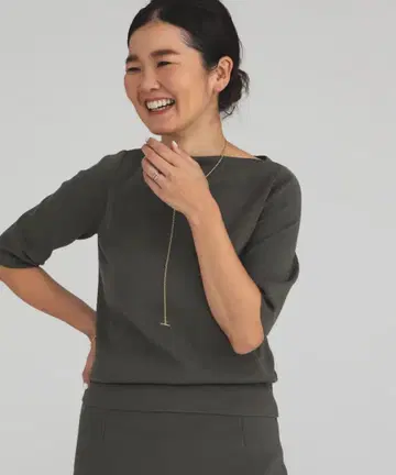 Demi-Luxe BEAMS 심플 보트넥 니트 .M