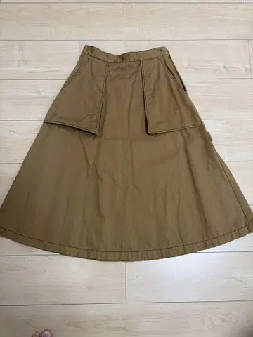 브라운 플레어 스커트