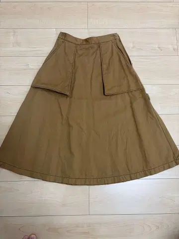 브라운 플레어 스커트