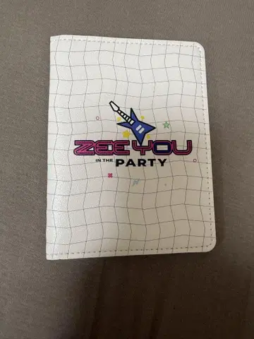Zee Pruk ZEE YOU IN THE PARTY 태국 공식 굿즈