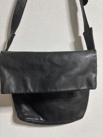 agnes b. 가죽 숄더백