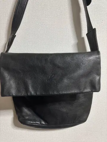 agnes b. 가죽 숄더백