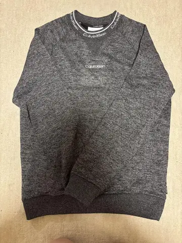 새상품 미착용 Calvin Klein 로고 포함 그레이 맨투맨 S