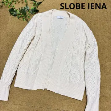 새상품급 슬로브 이에나 니트 가디건 울 버튼리스 겉옷