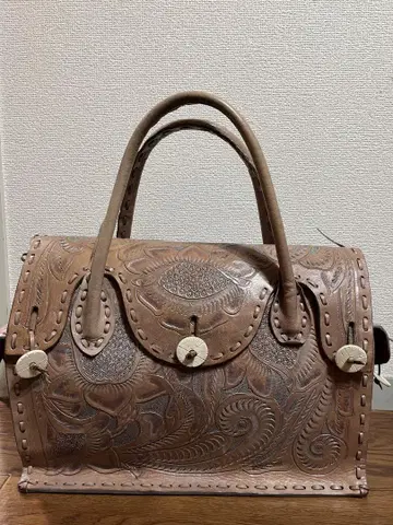 그레이스 콘티넨탈 카빙백 마에스트라 L 사이즈 그레이