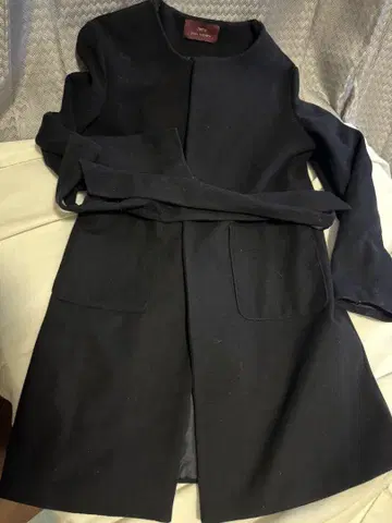 다가오는 계절에! 블랙 롱 코트 앞면 포켓 부착