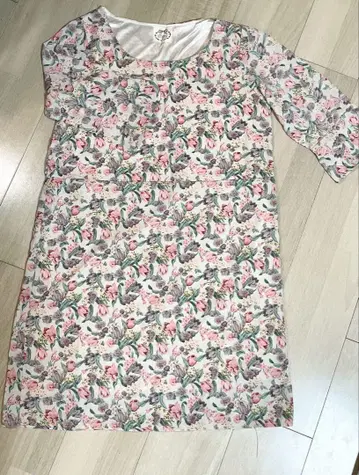 tocco closet 꽃무늬 7부 소매 무릎 위 원피스 튜닉