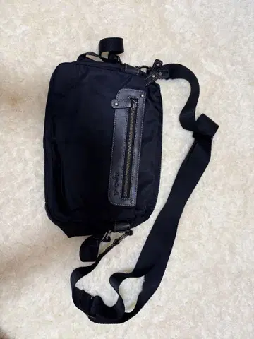 블랙 숄더백