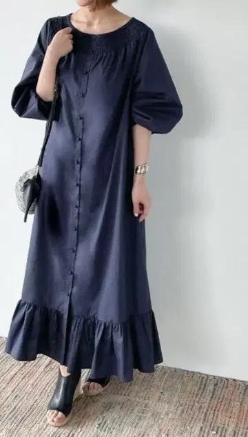 엘프랭크 네이비 오프숄더 프릴 밑단 셔츠 원피스