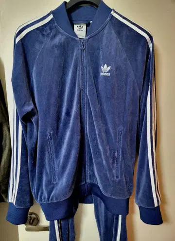 adidas 벨로아 소재 저리 상하의