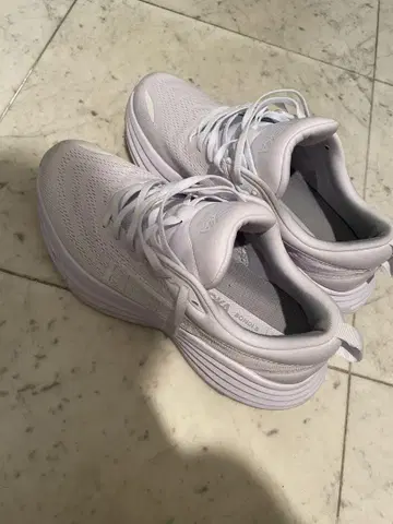 HOKA BONDI8 27cm