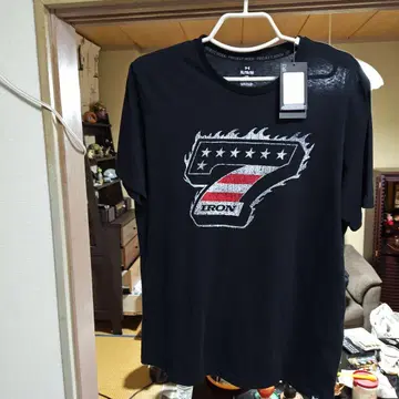 언더아머 7IRON 블랙 T셔츠 XL