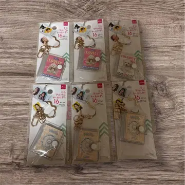 다이소 미니 앨범 키링 품절 인기 상품