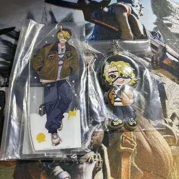 컬러풀 피치 타츠 타츠 아크릴 스탠드와 러버 참